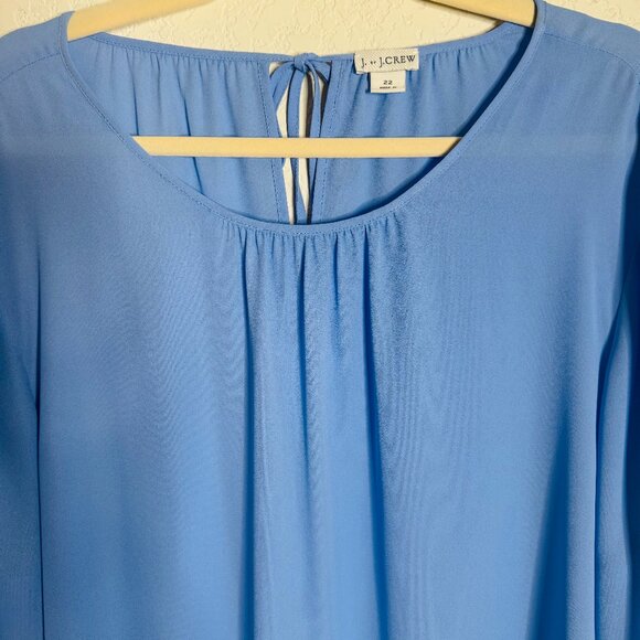 NWOT JCrew Blouse Woman's 22 Plus sz Light Blue Sheer Back Peephole tie - Picture 4 of 9